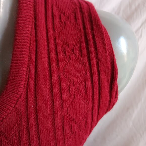 Medium Vintage Mens Sweater Vest 1970's Red Sleeveless Knitted Argyle Pattern - Picture 3 of 6